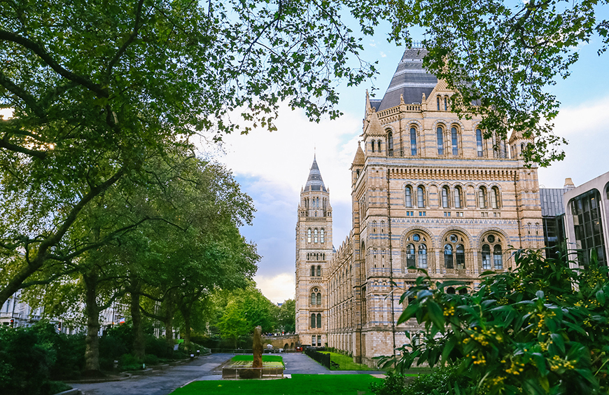 英国中学教育体制，学校， 费用和申请攻略